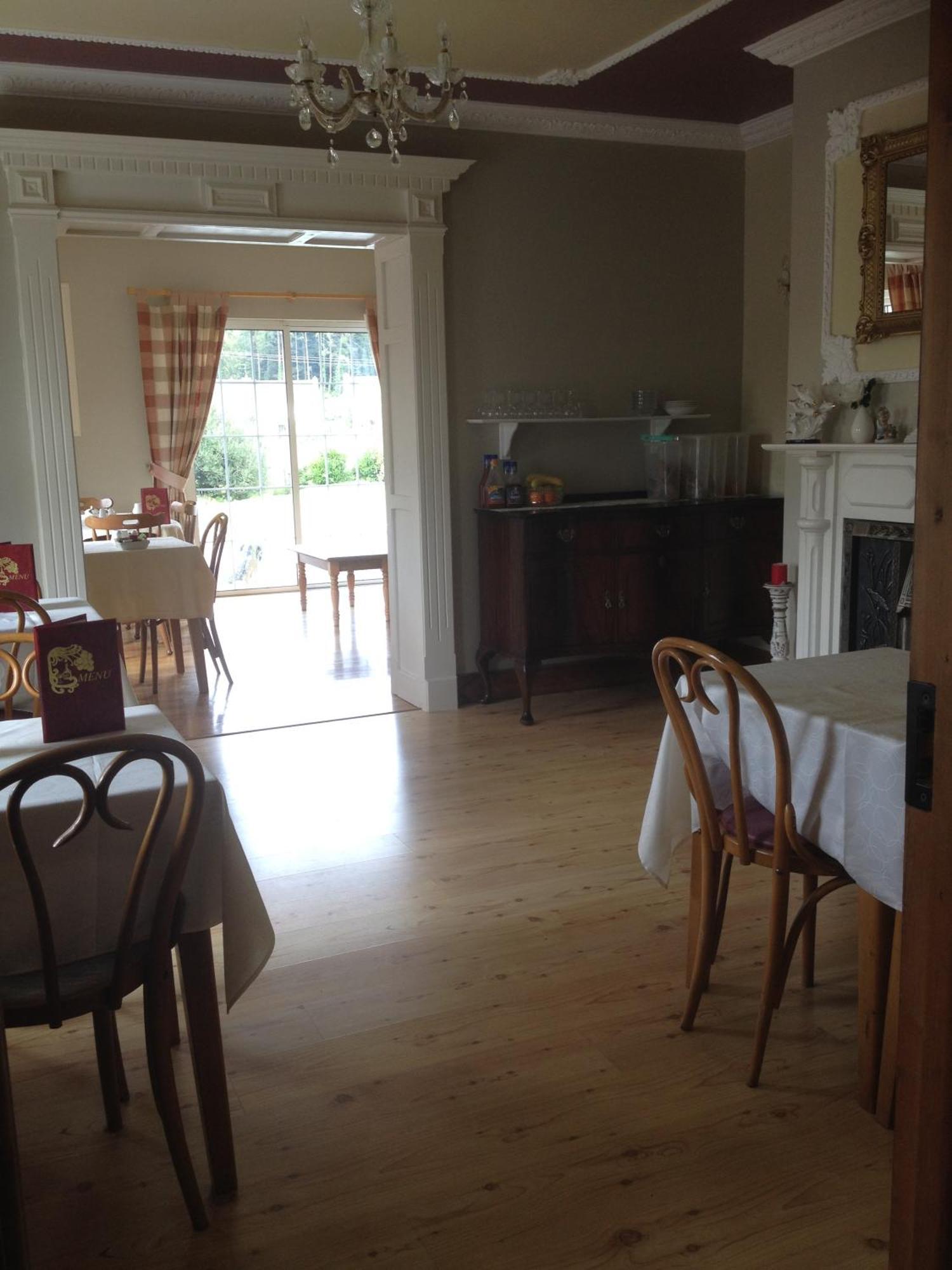 Deerpark Manor Bed And Breakfast สวินฟอร์ด ภายนอก รูปภาพ