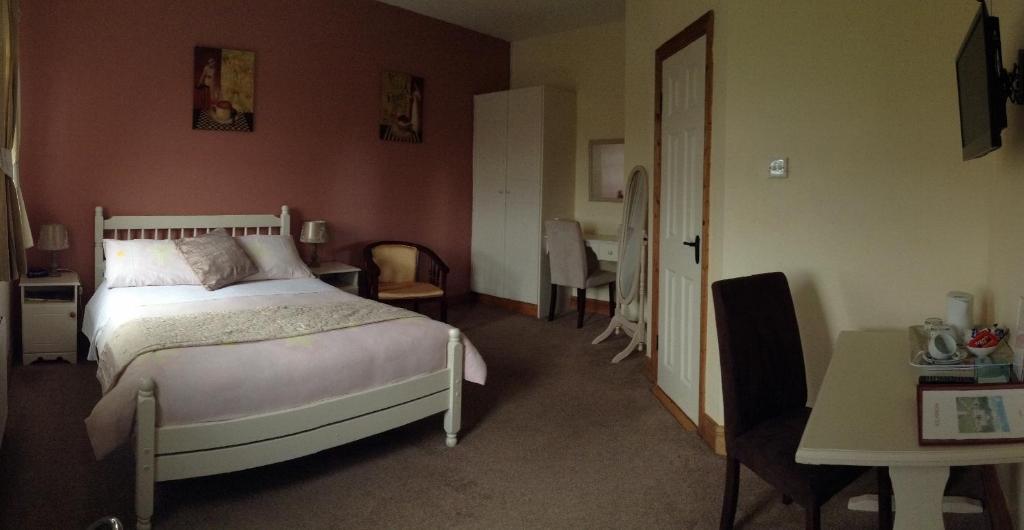 Deerpark Manor Bed And Breakfast สวินฟอร์ด ภายนอก รูปภาพ